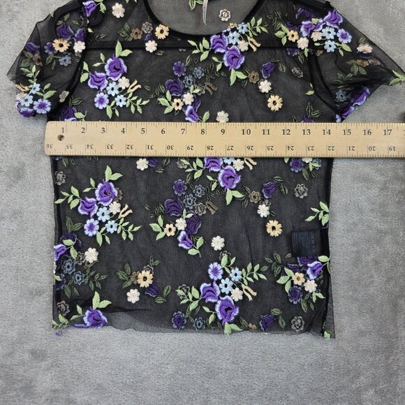Kimchi Blue Shirt Womens XS Black Mesh Sheer Floral Embroidered Short Sleeve - Picture 5 of 10